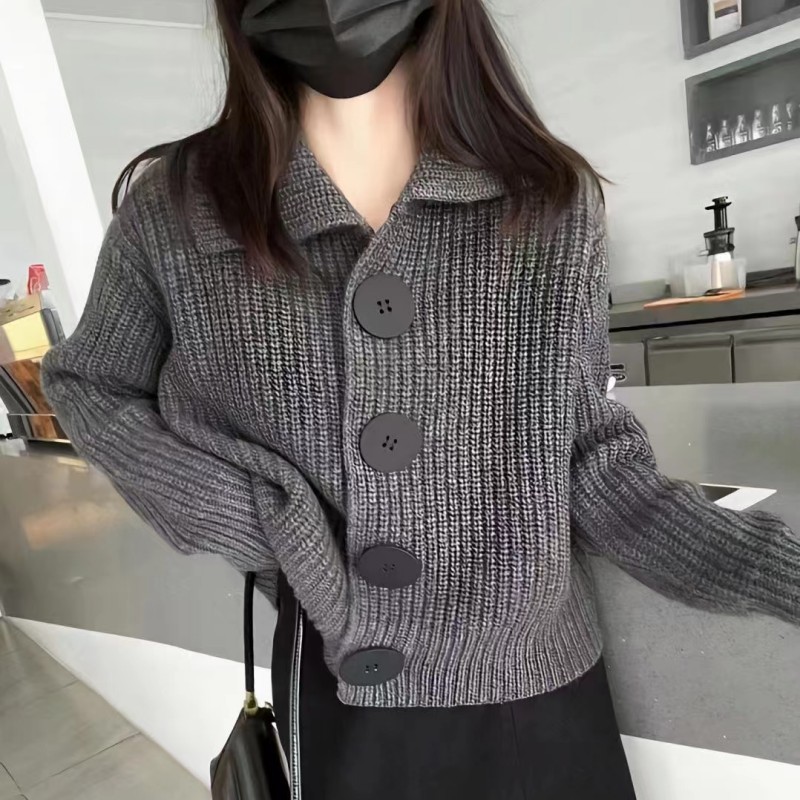 Spring and Autumn Long-Sleeved Loose Korean Style Fashionable Large Button Lapel Versatile Knitted Cardigan Women's Jacket Top Sweet Style Spring and Autumn Long-Sleeved Loose Korean Style Fashionable Large Button Lapel Versatile Knitted Cardigan Women's Jacket Top Sweet Style