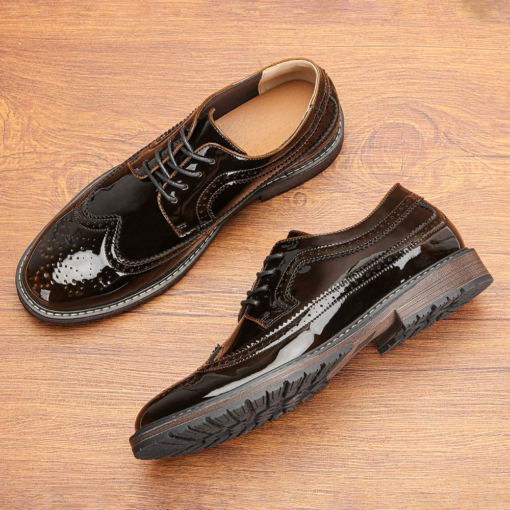 Мужские весенние новые повседневные кожаные туфли Brogue из лакированной кожи, мужские британские модные туфли с цветным полированным покрытием