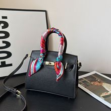 �W����ʽ����С����Ů2025�¿�r���p���K����ٴ�ͨ�چμ�б���