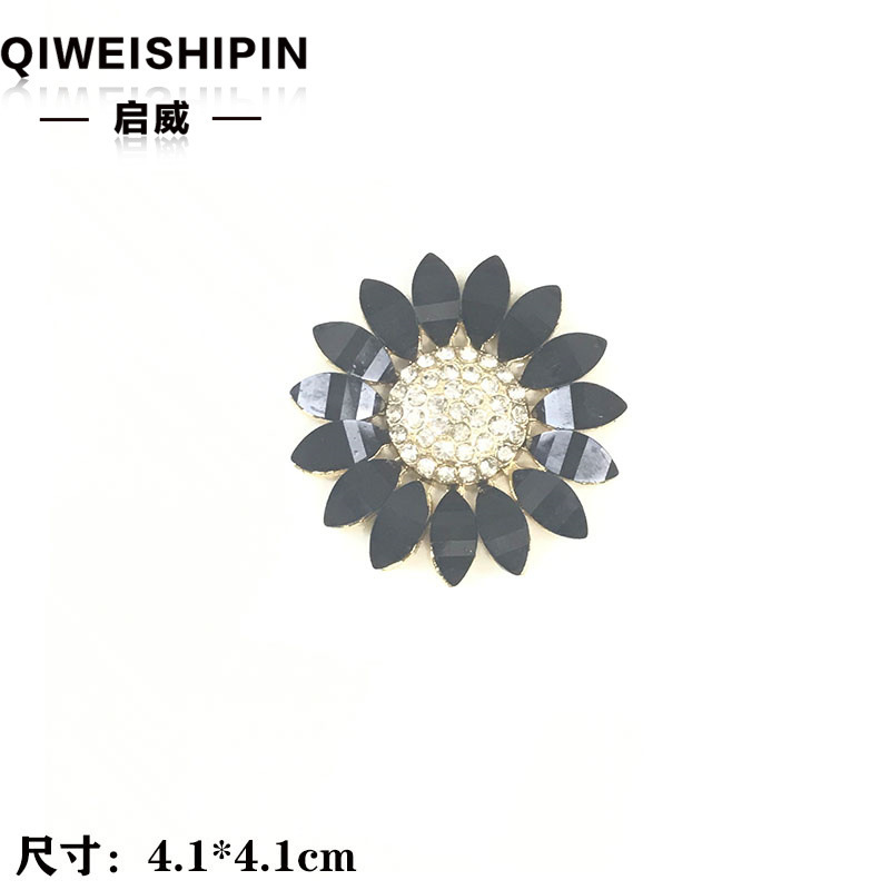 Qiwai の新しいガラスダイヤモンド象嵌ひまわりアクセサリーバッグ衣類車の装飾合金アクセサリー|undefined