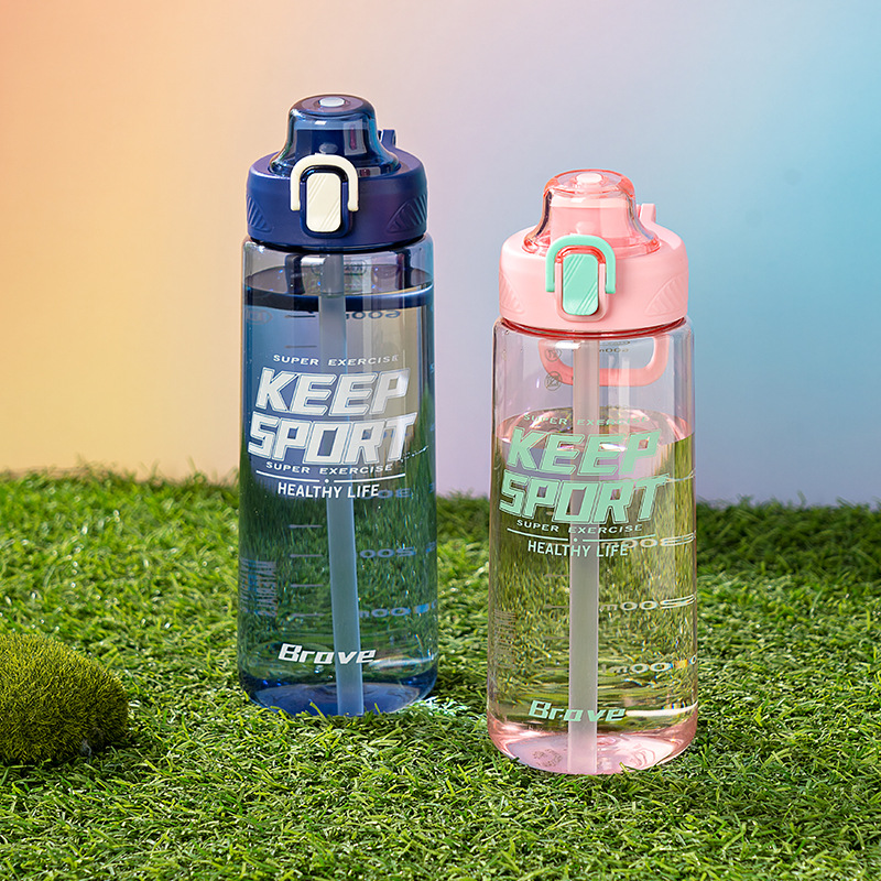 Yitong taza de agua deportiva de gran capacidad para niños verano portátil de alumno taza de paja de plástico de PC botella de agua de doble cubierta de bebida