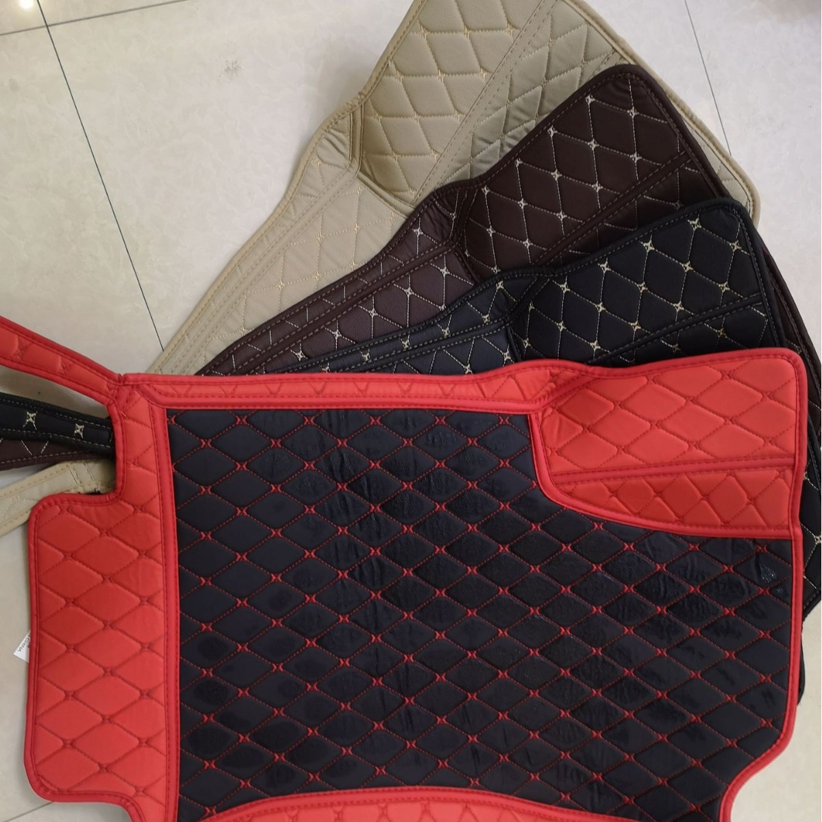 汽车脚垫厂家直销4S店集团车厂汽贸皮革跨境绗绣拼接脚垫淘宝