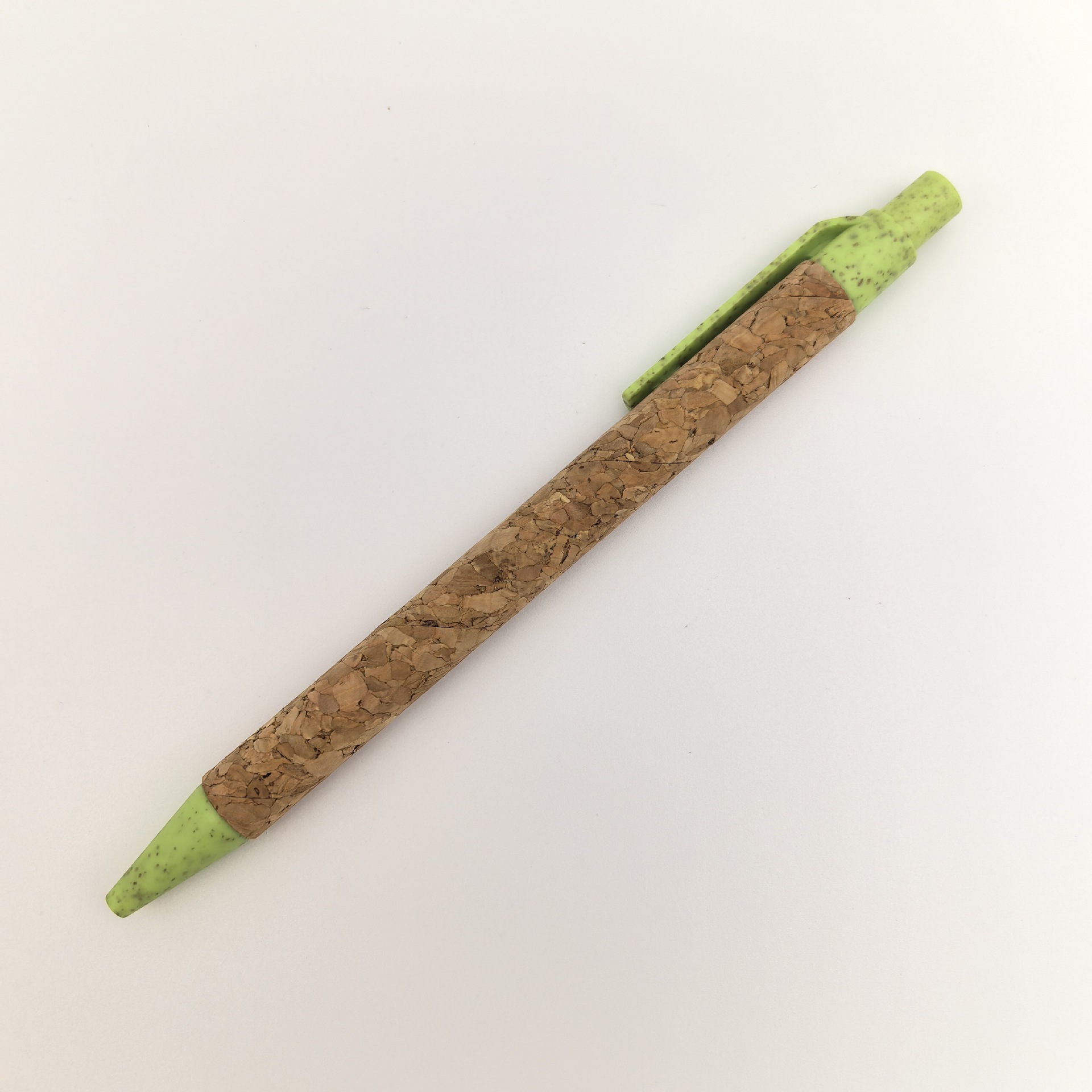 Suministro de bolígrafo de corcho de color ecológico material de paja bolígrafo publicitario regalos comerciales bolígrafo de tubo de papel degradable al por mayor