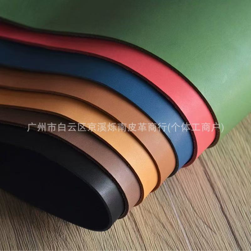 Vegetable Tanned Leather, Dyed Full Grain Surface, Plasticity, Carved, Water Edge Sealing, Storage Large Quantities in Stock Wholesale Vegetable Tanned Leather, Dyed Full Grain Surface, Plasticity, Carved, Water Edge Sealing, Storage Large Quantities in Stock Wholesale