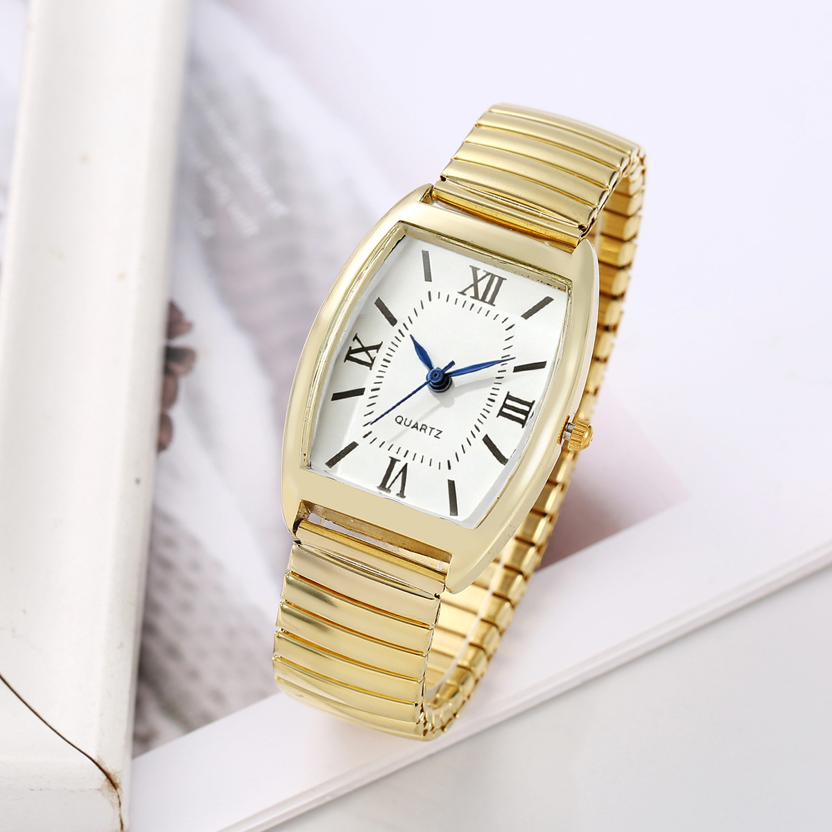 Roman gold men's style
