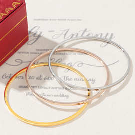 新款素圈光面手镯钛钢不掉色镀18K金传承多圈叠戴细款手环女