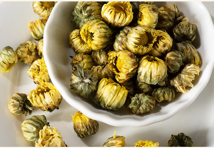Tai Ju Chrysanthemum Tea Buds 500g Dried Flos Chrysanthemi for Daily Brewing in use