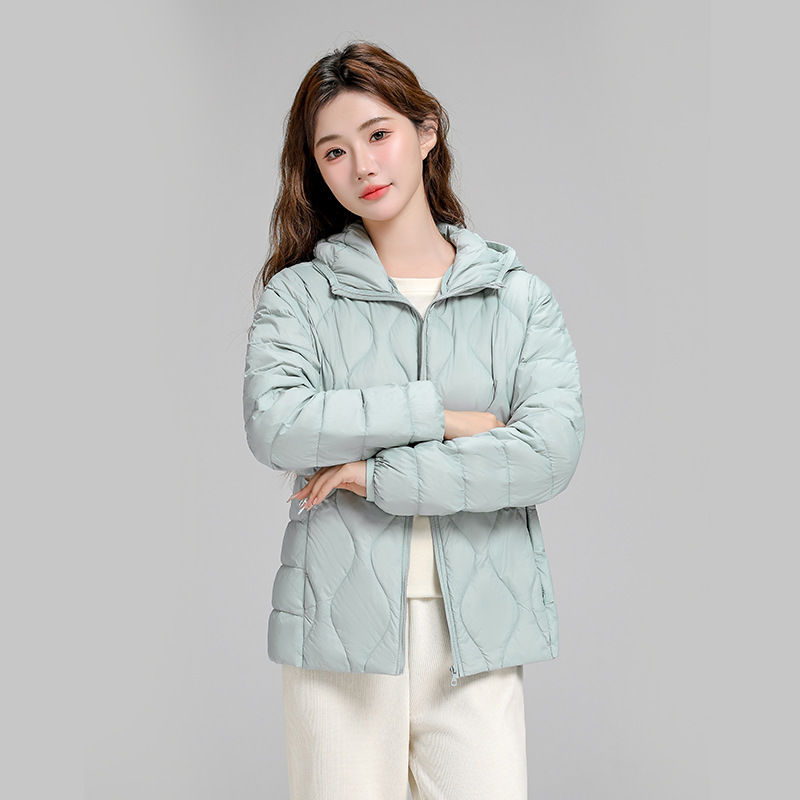 Chaqueta de plumón casual ligera de mujer moda polifacética blanca ligera caliente invierno y otoño abrigo delgado grande