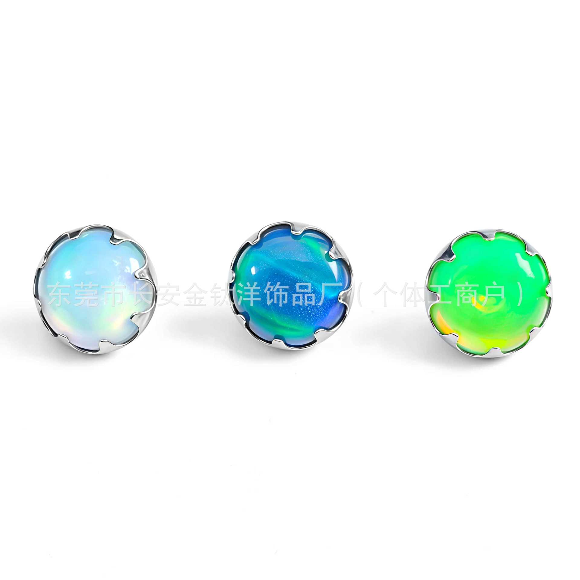 Pointed titanium steel lip stud product view