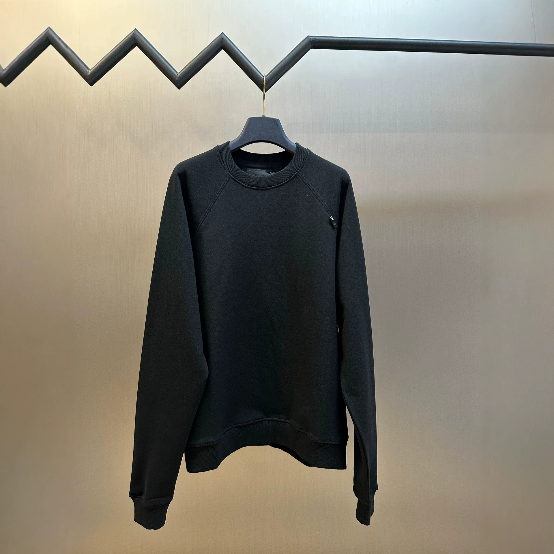High-quality P brand 26fw fabric letter logo heavyweight terry round neck sweatshirt unisex simple commuter top
