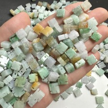 天然玉石翡翠万字石来运转配饰小饰品配件糯种DIY设计款厂家批发