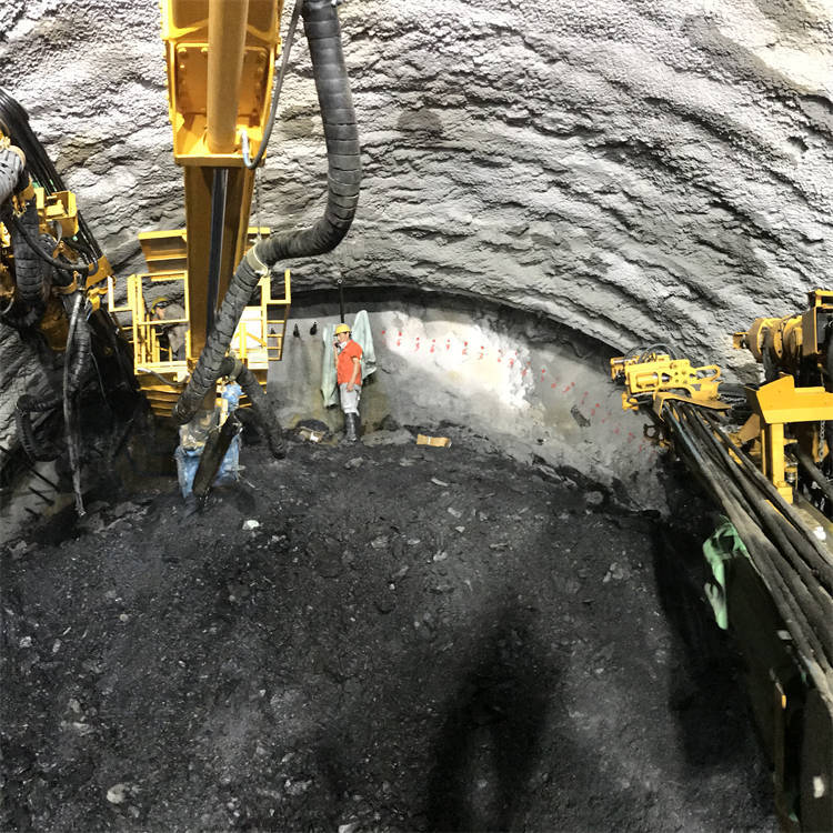 新疆辽宁自钻式锚杆T76 R51承载力强 钻进后不拔出 直接注浆高强