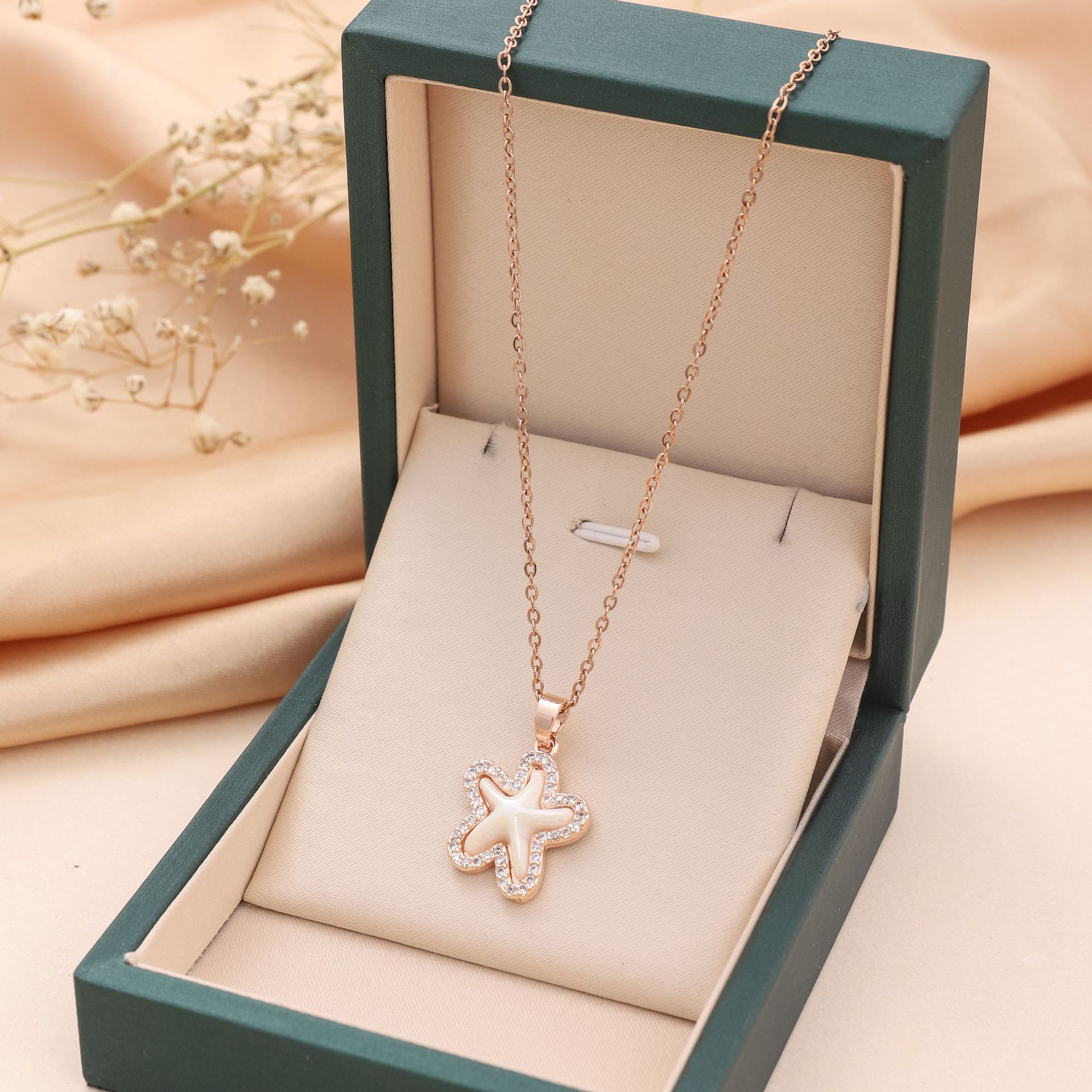 Fashion Starfish Titanium Steel Inlay Artificial Pearls Rhinestones Pendant Necklace