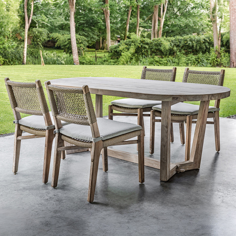 Mesas y sillas de teca para exteriores para patios de villas, muebles impermeables y resistentes al sol para jardines exteriores, mesas largas de madera maciza anticorrosivas resistentes al desgaste.