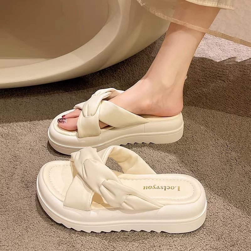 Французские маленькие ароматические тапочки женские наружные носки 2024 новый летний толстый подошв с юбкой пляжный прохладный тарант премиум-класса оптом