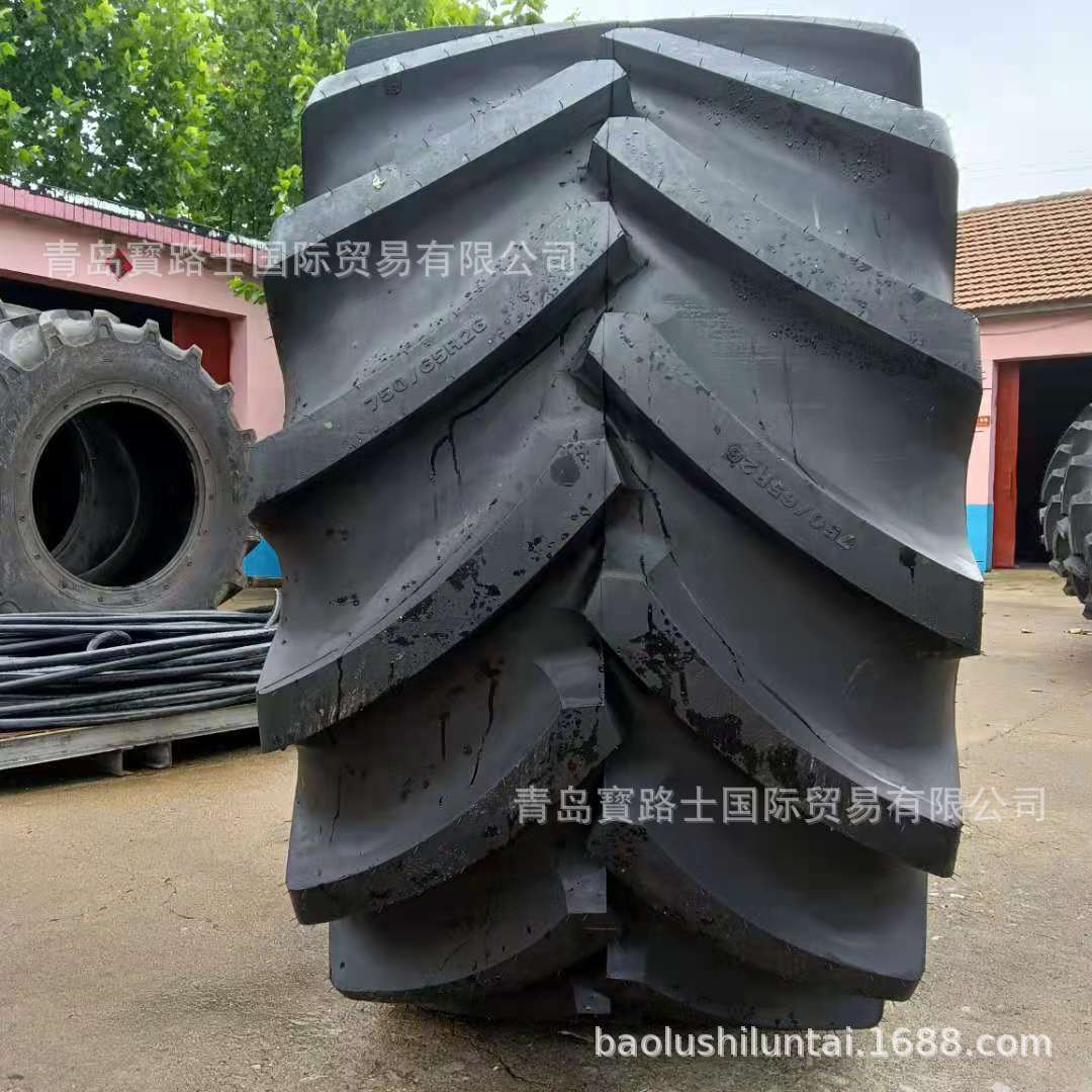 冷再生路拌机轮胎 28LR26 750/65R26  人字钢丝胎