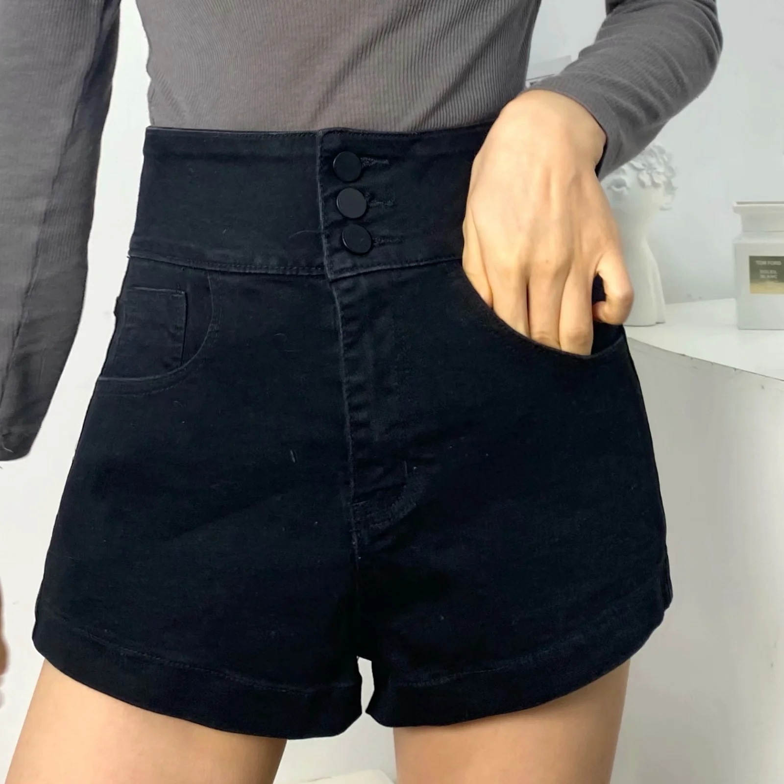 high waist chain decoration denim shorts NSAC36829