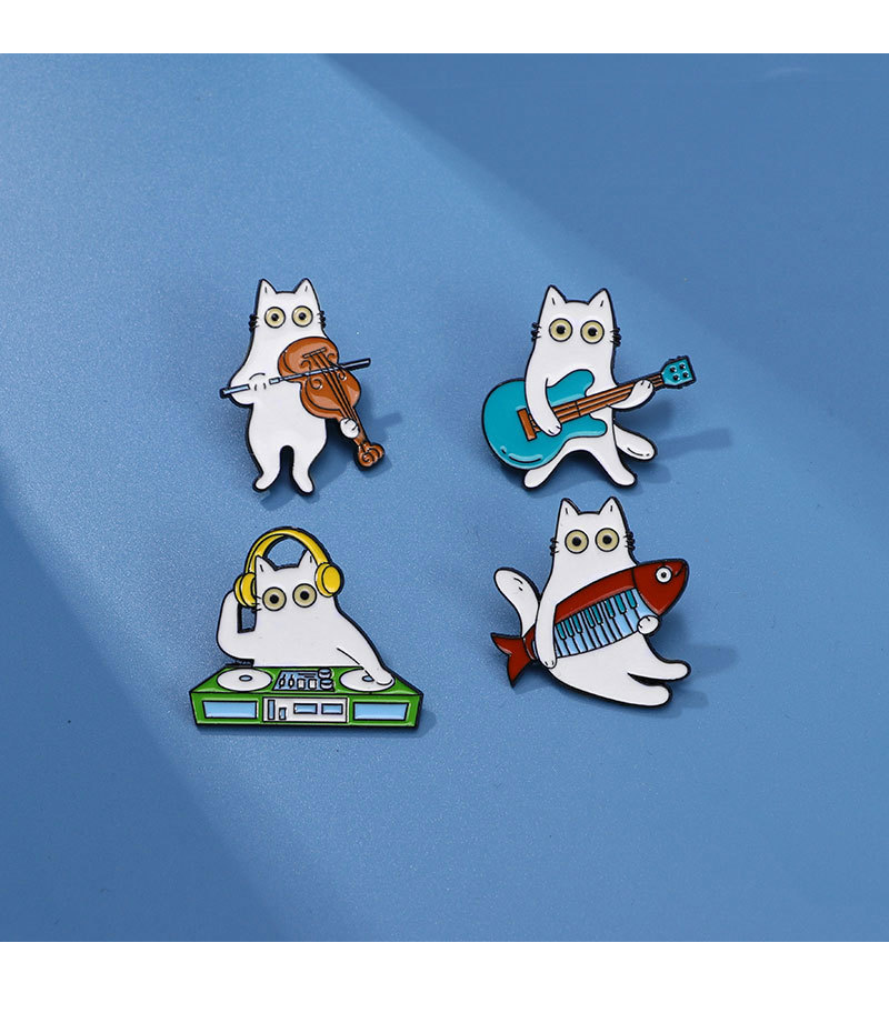 Cute Pin Musical Instrument Cartoon Guitar Alloy Enamel Unisex Brooches display picture 3