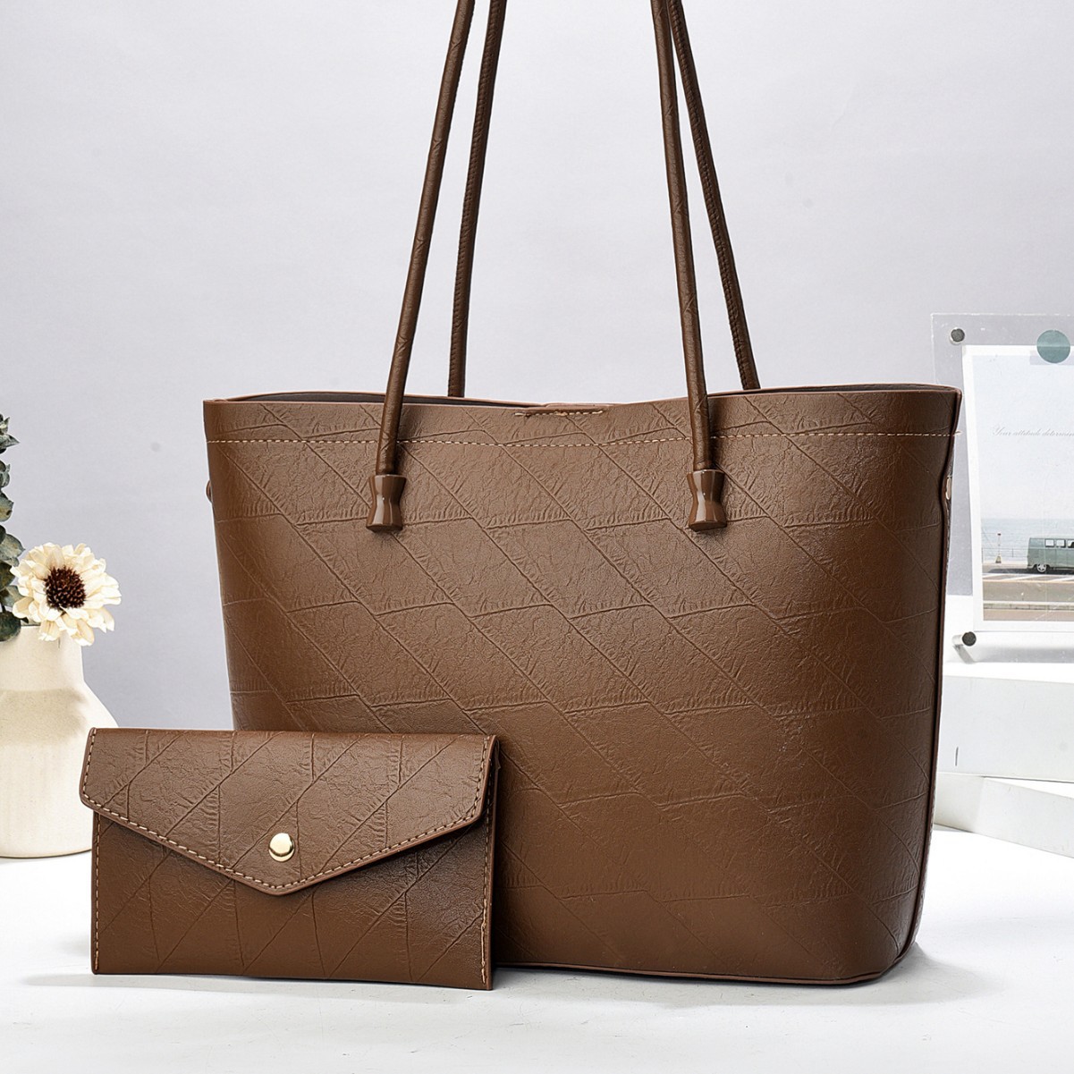 2024 bandolera estilo de verano marea de un solo hombro, bolso de gran capacidad, fábrica simple, comercio exterior, correo directo, bolso de moda, nueva dama