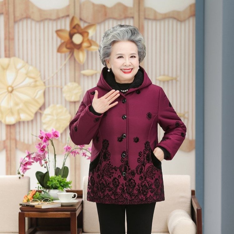 Live cotton coats keep you warm in cold weather!
