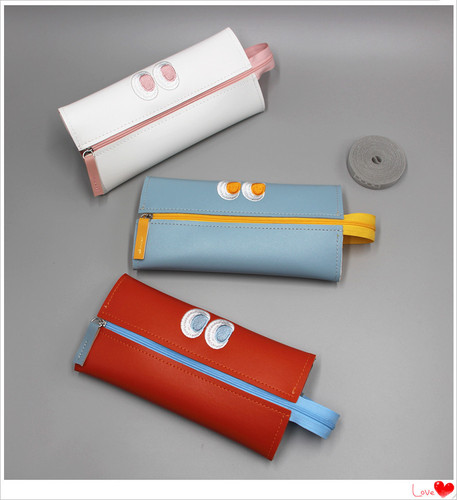 Leather embroidered pencil case for men and women, internet celebrity personalized stationery box ins for high school and junior high school students and girls, cute, simple and large capacity