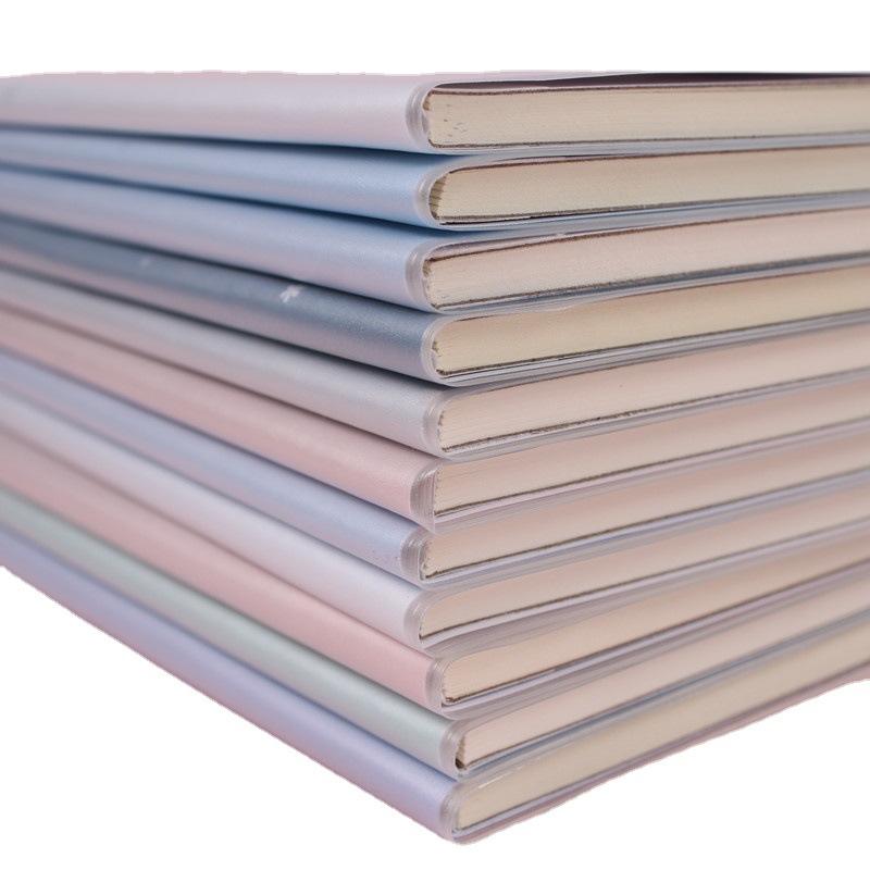 Caja de plástico de dibujos animados 32k para estudiantes de primaria y secundaria libro de ejercicio libro de escritura Oficina Creativa engrosada cuaderno vacaciones premio