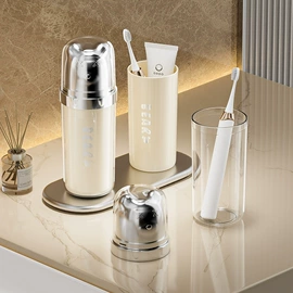 衣架;垃圾袋;收纳盒