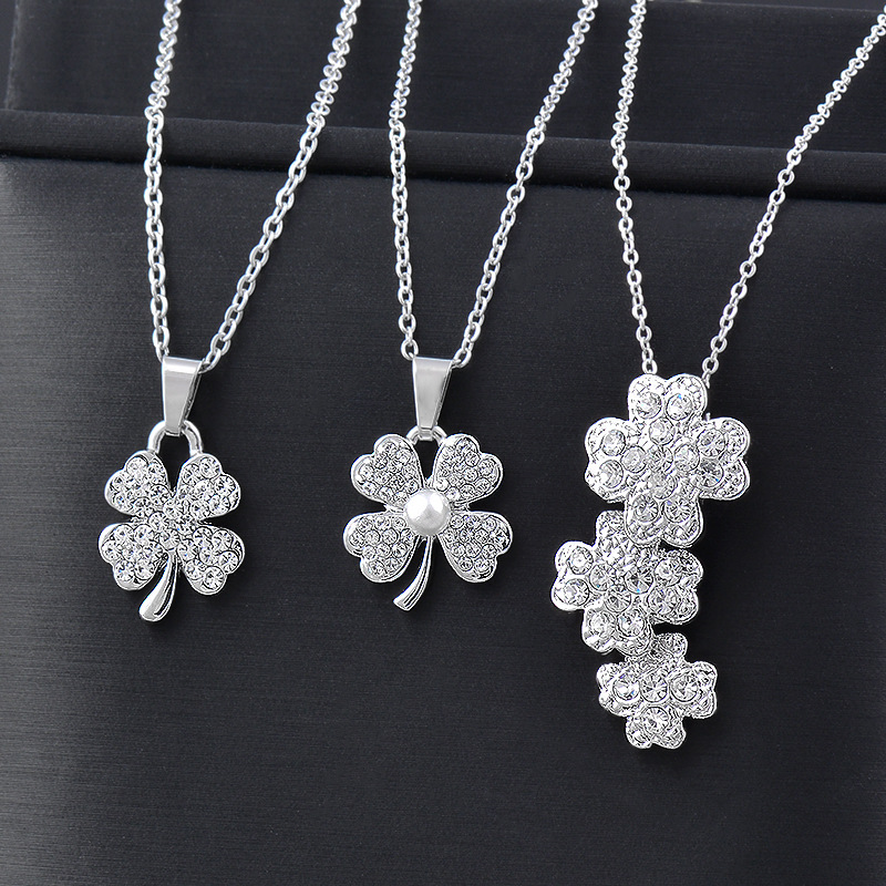 Simple Style Four Leaf Clover Stainless Steel Inlay Zircon Pendant Necklace 1 Piece