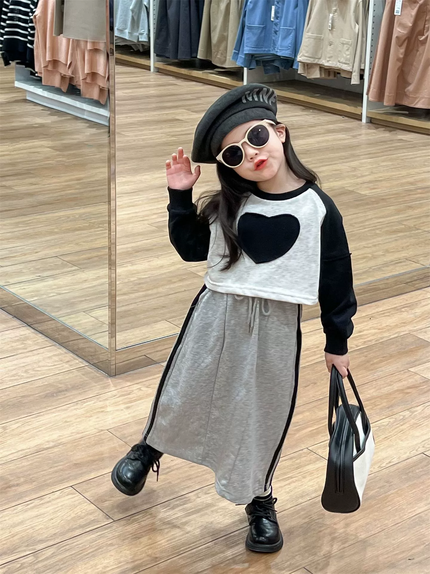 Children’s autumn sweatshirt T‑shirt, Korean/American style, love sweater or long skirt, sizes 90–140 cm