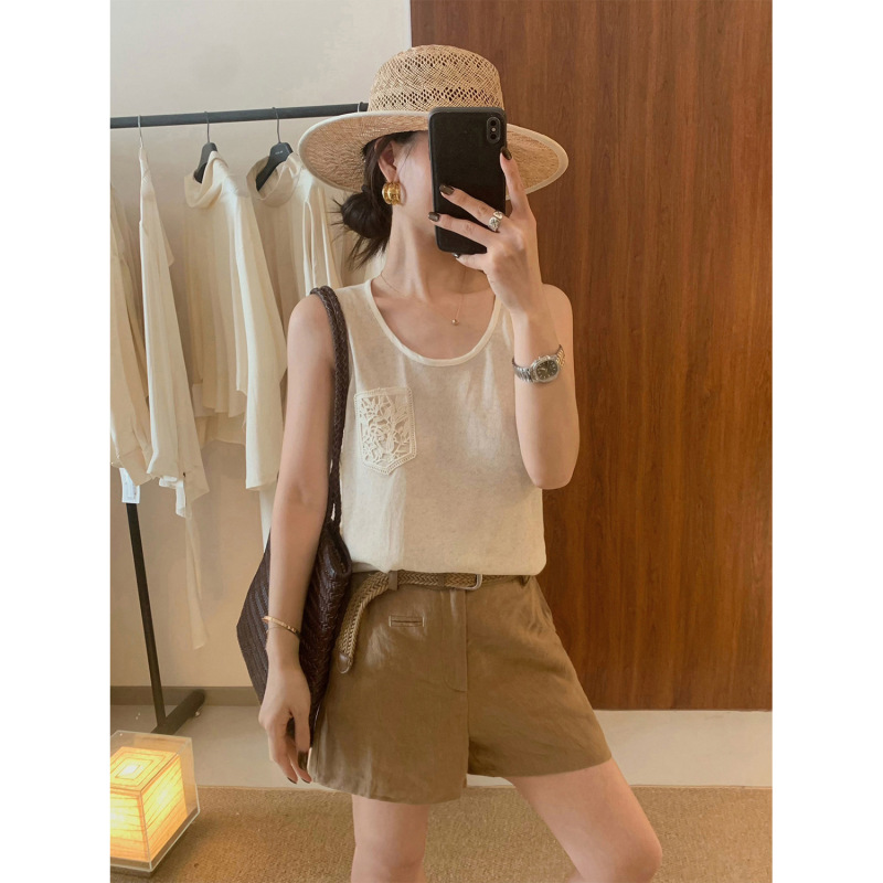 Han Xun Wabi-Sabi Aesthetic Hollow Embroidery Pocket Trim Loose Knit Vest for Women 2026 Summer New Style 26870 Han Xun Wabi-Sabi Aesthetic Hollow Embroidery Pocket Trim Loose Knit Vest for Women 2026 Summer New Style 26870