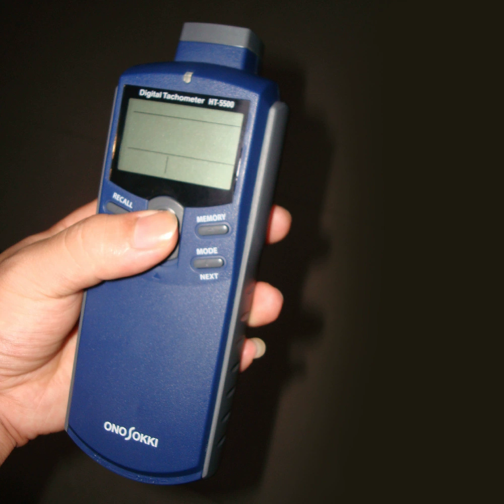 Япония Xiaoye ONO SOKKI HT-5500 фотоэлектрический контакт тахометр двойного назначения измерение скорости двигателя