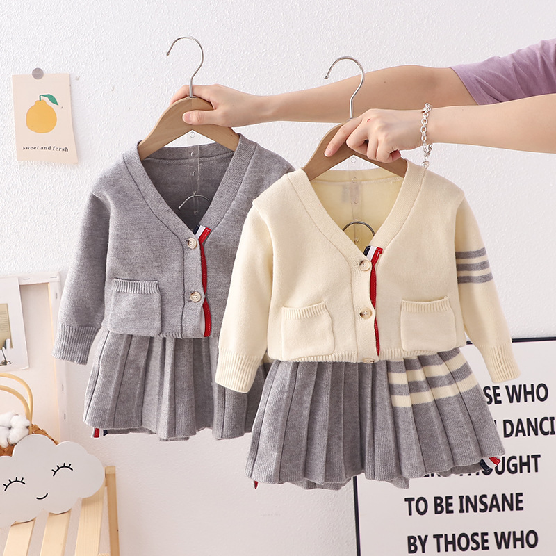 Kids sweater 2022 Autumn and winter new pattern girl knitting Cardigan suit College wind Nubao Long sleeve Two piece set wholesale