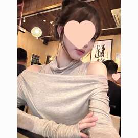 韩系设计感假两件露肩长袖恤女春秋冬季纯欲风修身显瘦打底上衣