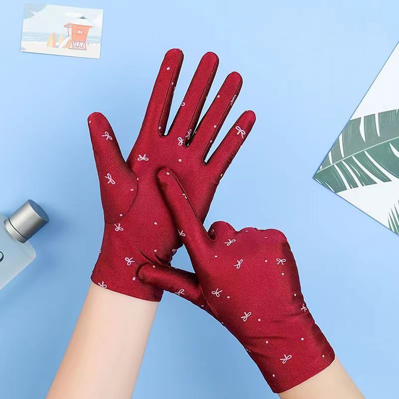 여자 [자줏빛 빨강] 한 쌍