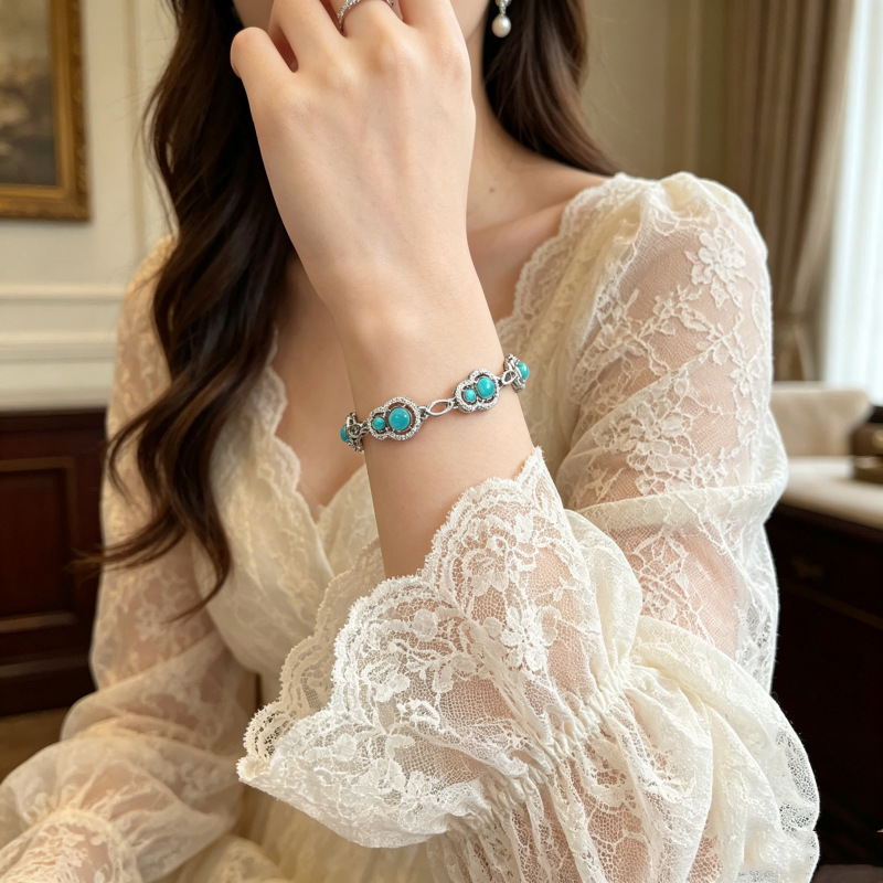 New Chinese-style green stone hollow gourd bracelet for women, light luxury niche exquisite high-end silver jewelry 2026 new model New Chinese-style green stone hollow gourd bracelet for women, light luxury niche exquisite high-end silver jewelry 2026 new model