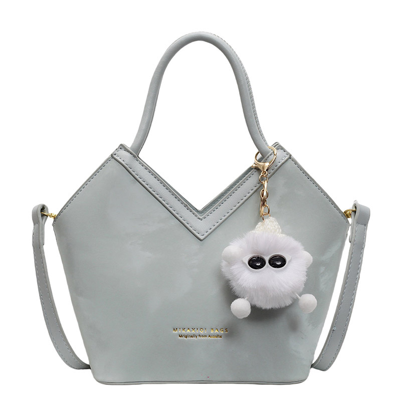 Bolsa de diseño de nicho para mujeres de gran capacidad 2025, nuevo bolso de cubo casual universal bolso de hombro casual de mano