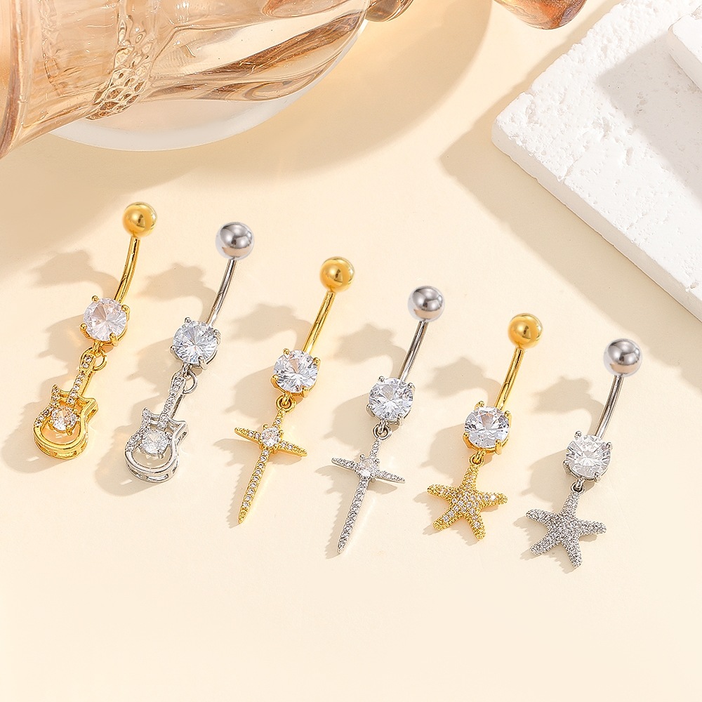 Silver pointed spike labret stud material detail