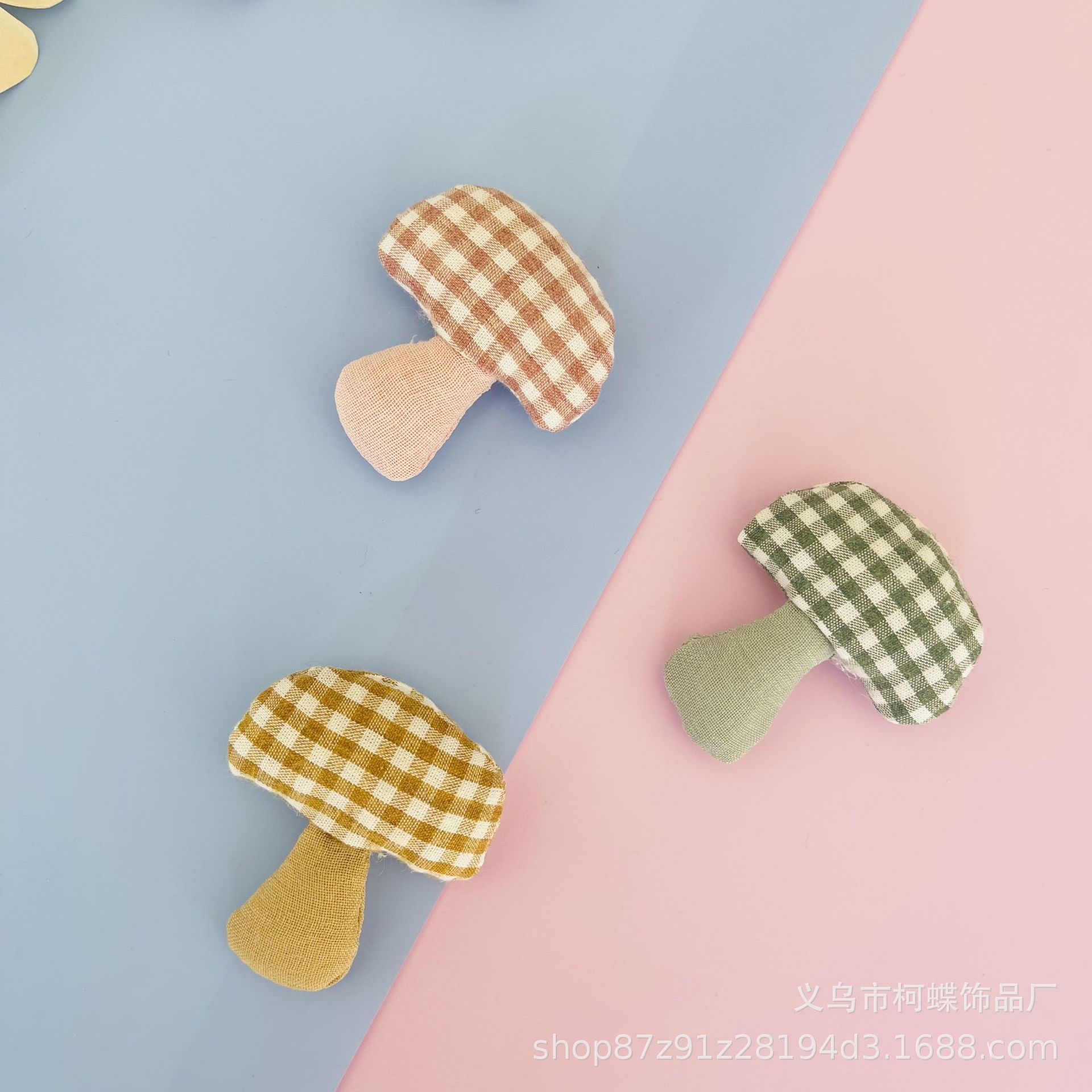 布芸手作りdiy格子キノコ新型子供帽子靴下靴帽ブローチ韓国版アクセサリー部品