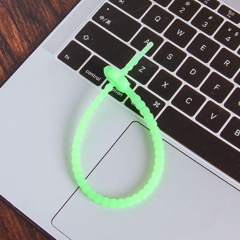 25cm colorido pequeña flor de silicona cuerda DIY joyería llavero accesorios auto-bloqueo cordón Correa cordón corbata