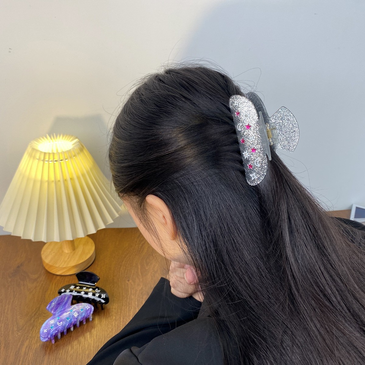 60g Weight Hair Claws Hair Accessories Type 1 Piece Quantity Casual, Daily Occasion Arylic Material Star, Moon, Heart Shape Pattern Women's Gender Sweet Style Women's Sweet Star Moon Heart Shape Arylic Hair Claws 1