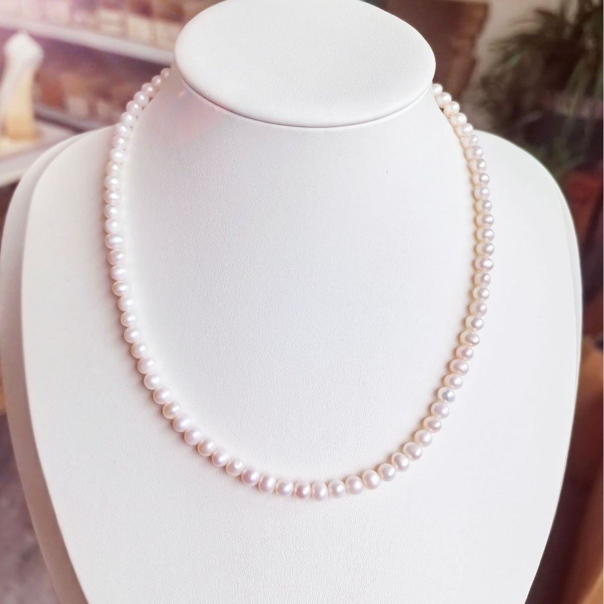 4-5mm 화이트 거의 라운드 비즈 18K 골드 풀아웃 목걸이