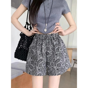 �������͹��OӋ�����eѝŮ�b�ļ��r�и������ѝ�������@�ݶ�ѝ��