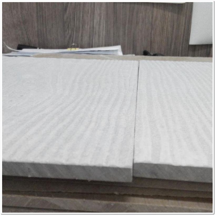 19mm建筑清水覆膜板 木纹水泥板厂家 墙面的装饰板