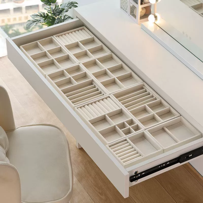 Storage system, ring, necklace, accessory, storage box