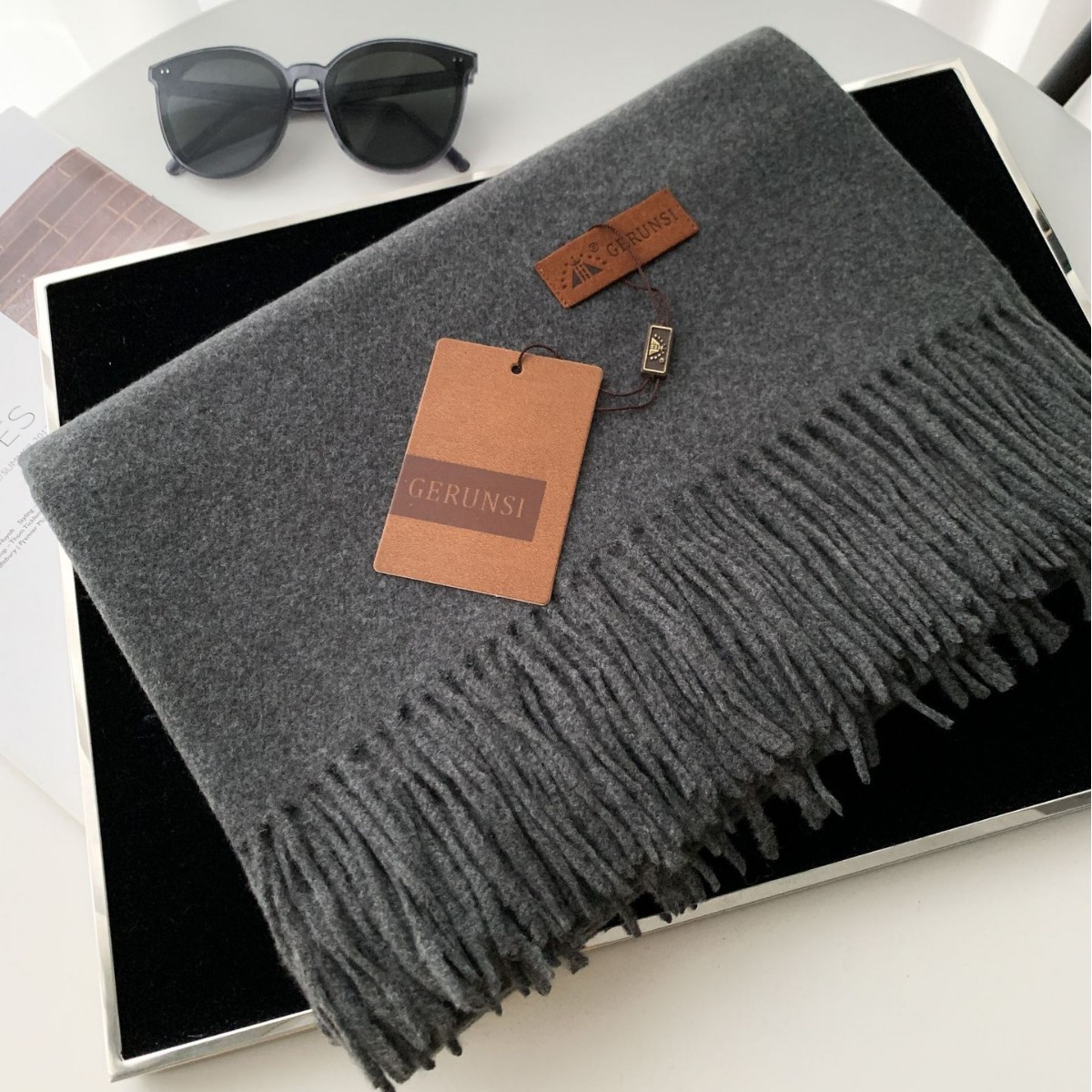 New 300g solid color Gorenzi tassel scarf for women, winter fashion Korean version, thickened and warm imitation cashmere shawl