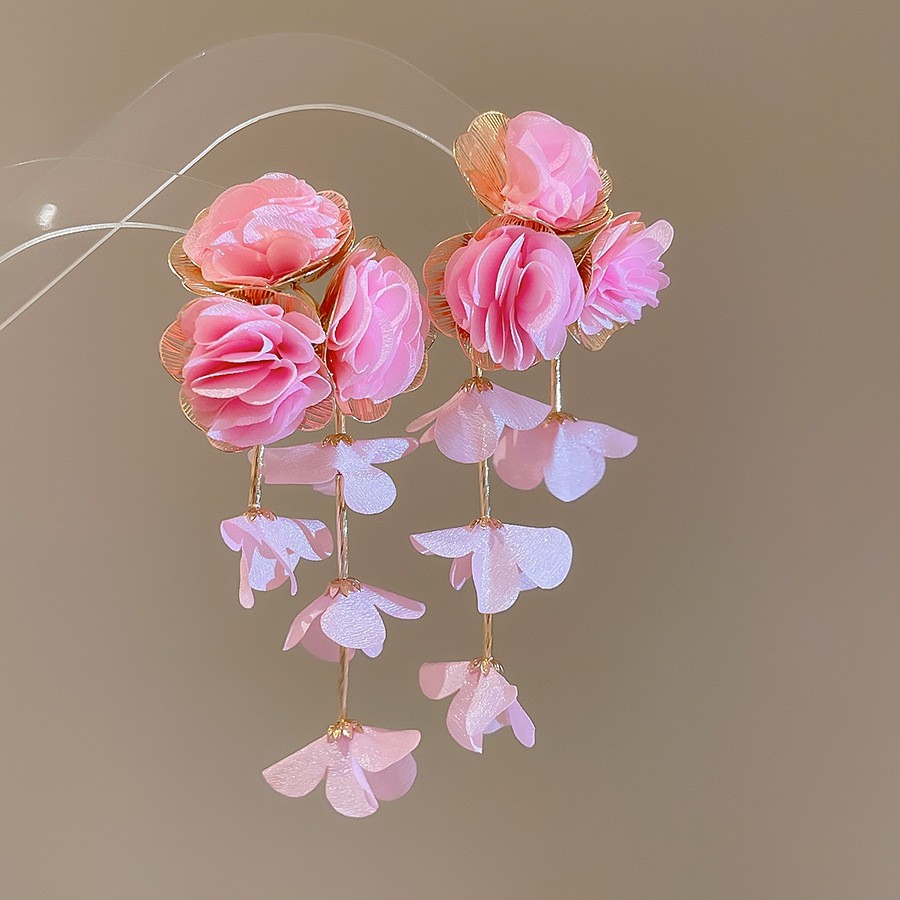 Pendientes de borla de flores de gasa de aguja de plata Pendientes de dopamina de bosque dulce Pendientes de todo fósforo de tendencia de nicho Mujeres al por mayor