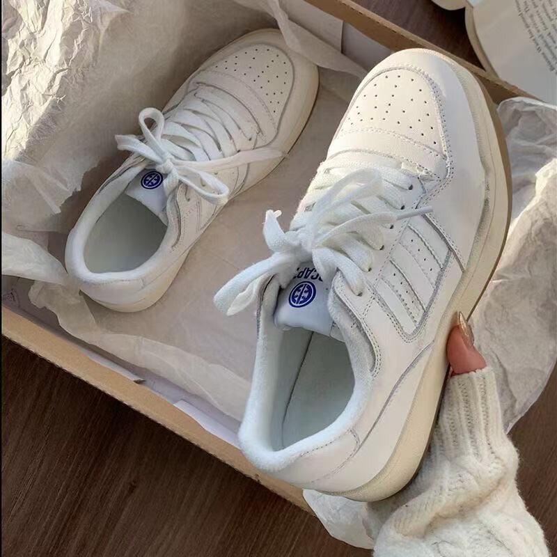 Tian Jiujiu's Good Stuff: Women's White Sneakers, 2026 Spring New Thick-Soled Versatile Sports Casual Shoes, Height-Increasing Sneakers Tian Jiujiu's Good Stuff: Women's White Sneakers, 2026 Spring New Thick-Soled Versatile Sports Casual Shoes, Height-Increasing Sneakers