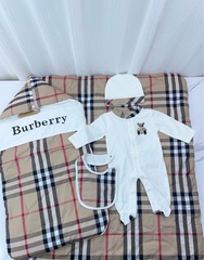 新品爆款欧美风格子婴童可爱简约外出爬服连体衣五件套