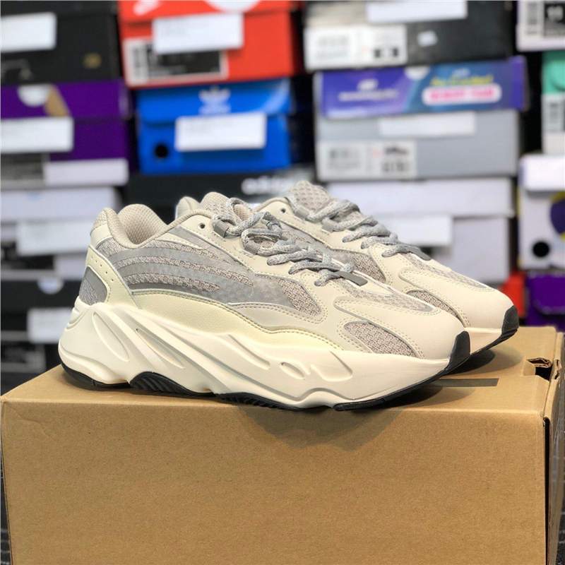 Authentic Putian Yeezy 700 Reflective Volcanic Ash Genuine Sneakers for Men and Women Authentic Putian Yeezy 700 Reflective Volcanic Ash Genuine Sneakers for Men and Women