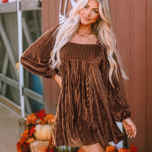 时颖秋季新款气质通勤高腰短裙女2025欧美纯色丝绒方领长袖连衣裙